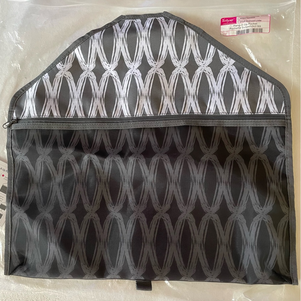 Thirty One Hang It Up Pocket 215A Charcoal Links Zippered Pocket NEW